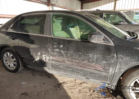 2004 Honda Accord 2.4 Lx z USA, uszkodzony, nr VIN 1HGCM55314A159225